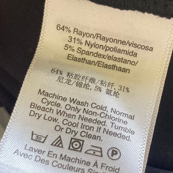 DKNY High Waisted Slim Leg Boot Cut Full Length Pants Size 12 Black Career Chic - Picture 8 of 8